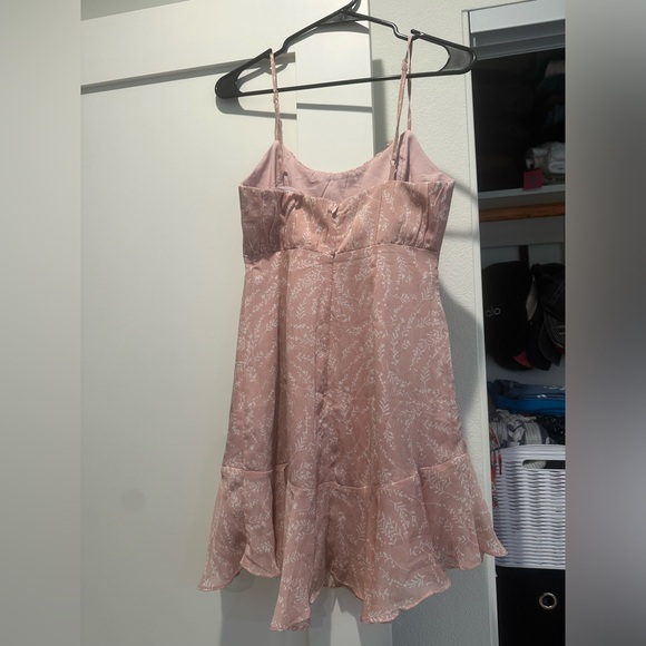 Through The Wind Dress Pink - Picture 8 of 16